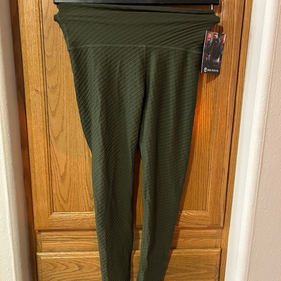 Born Primitive workout leggings - Picture 3 of 3